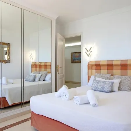 Luxury Seafront Penthouse With Parking * Estepona