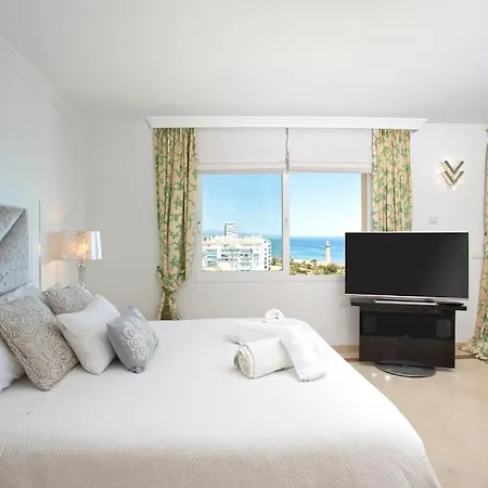 Luxury Seafront Penthouse With Parking Apartamento *