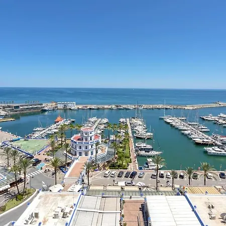 Apartamento Luxury Seafront Penthouse With Parking