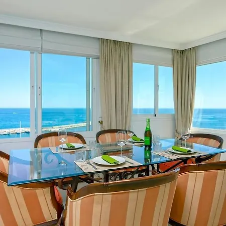 Apartamento Luxury Seafront Penthouse With Parking