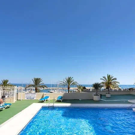 Luxury Seafront Penthouse With Parking Apartamento