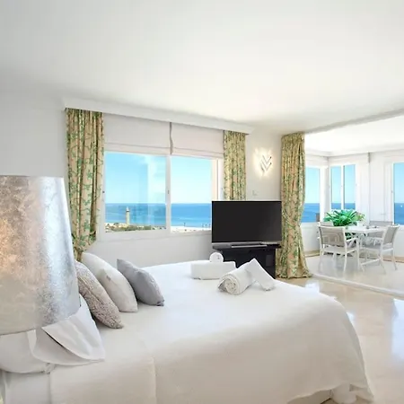 Luxury Seafront Penthouse With Parking Apartamento *